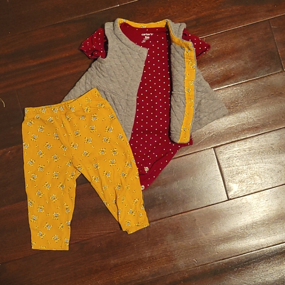 9M 3 piece Vest, Pant, Onsie Putfit
